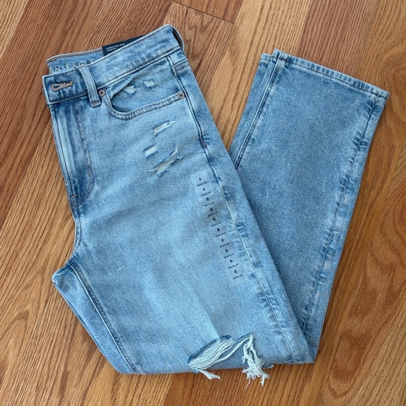 AE Stretch Super High-Waisted Ripped Ankle Straight Jean - Picture 6 of 8